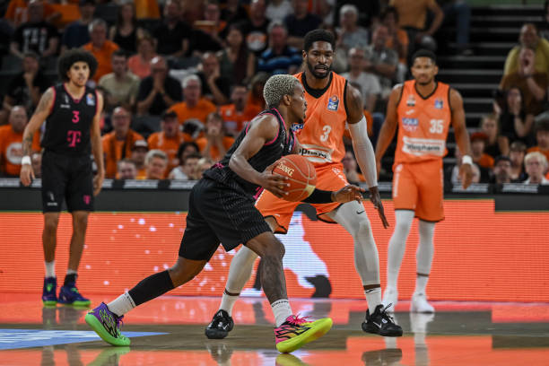 以出色表现 以出色表现