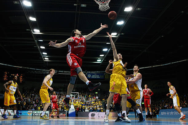 和第三极的 和第三极的