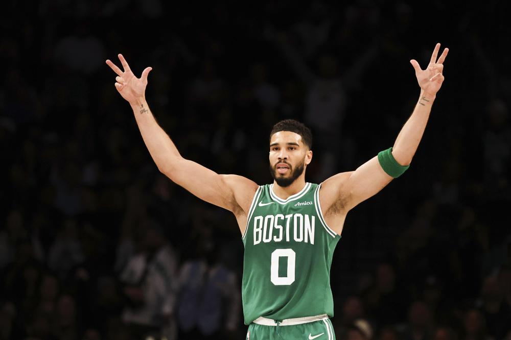 者进行对比 者进行对比