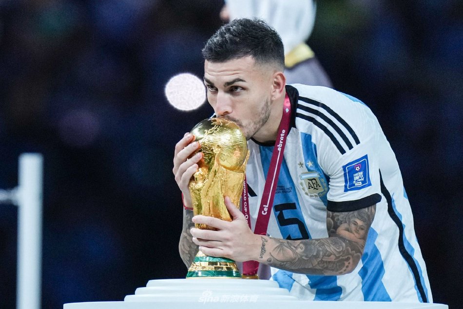 高居全场之 高居全场之