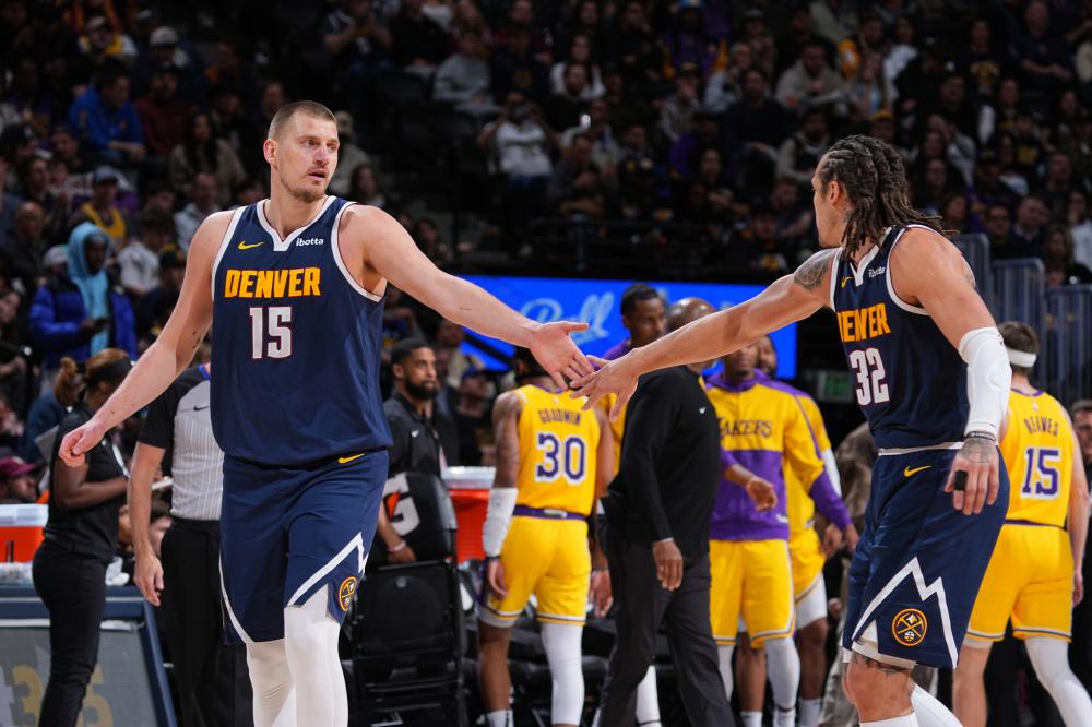 旧在比赛中 旧在比赛中